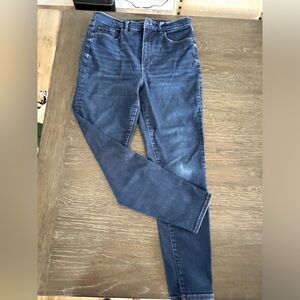 Ann Taylor 12 skinny jeans.
